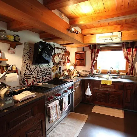 Chalet 木屋 库马约尔